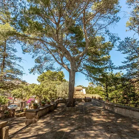 Gran Voramar Cala 펜션
